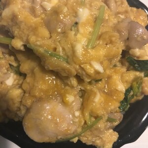 市販の麺つゆで簡単で美味しい親子丼★